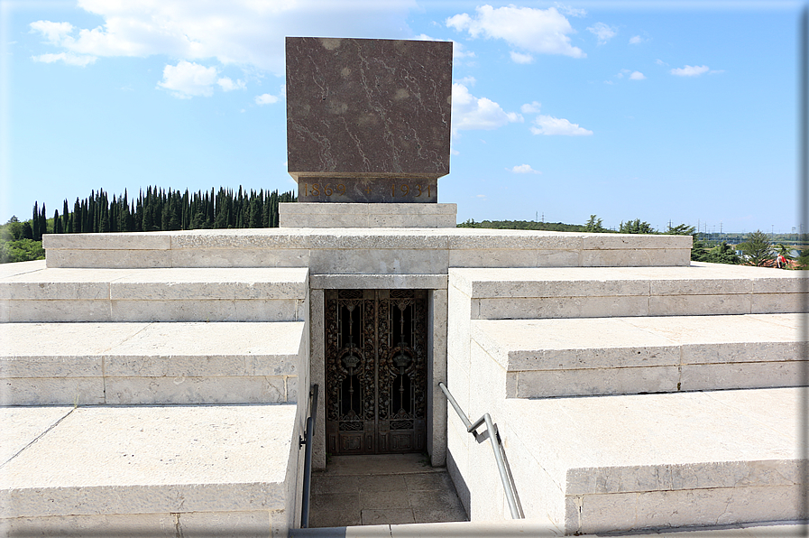 foto Sacrario Militare di Redipuglia